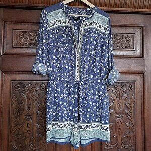 LIKE NEW Floral Print Romper